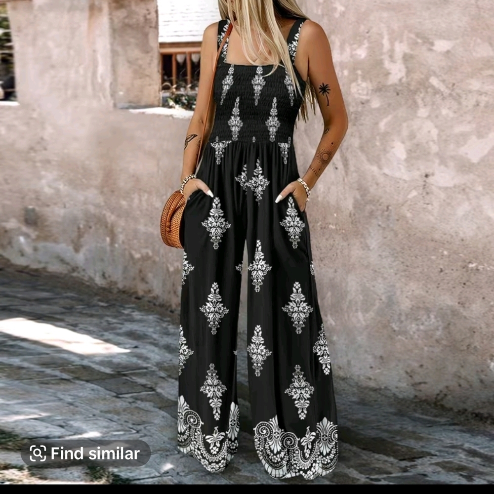 Black and White Patterned Jumpsuit - Picture 2 of 3
